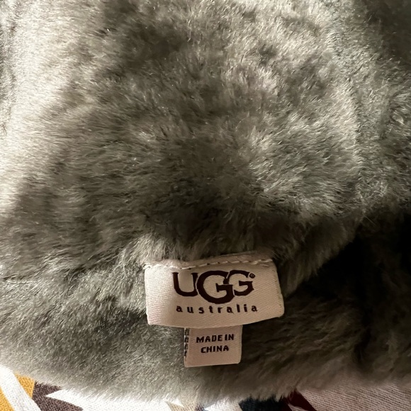 Stylish Olive Green natural Fur Hat - Picture 8 of 16